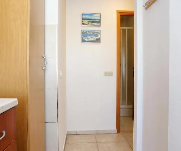 By The Sea Lumbarda, Korcula - 4393 아파트